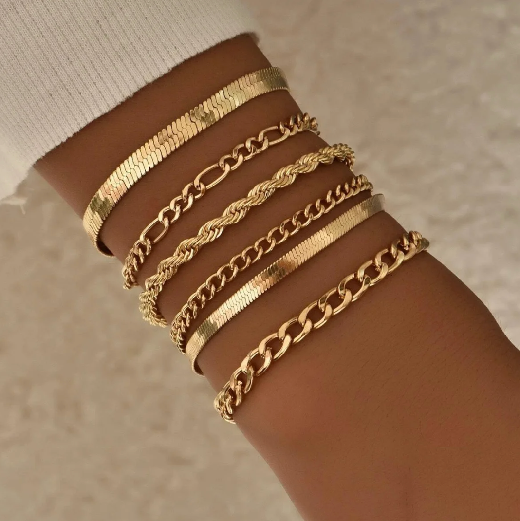 18 Karat vergoldetes Armband Set mit verschiedenen Kettenformen