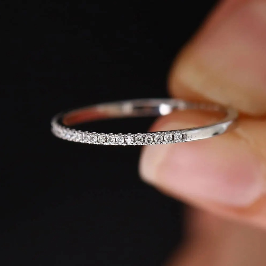 Verstellbarer feiner 925 Sterling Silber Ring mit schönen Zirkoniasteinen